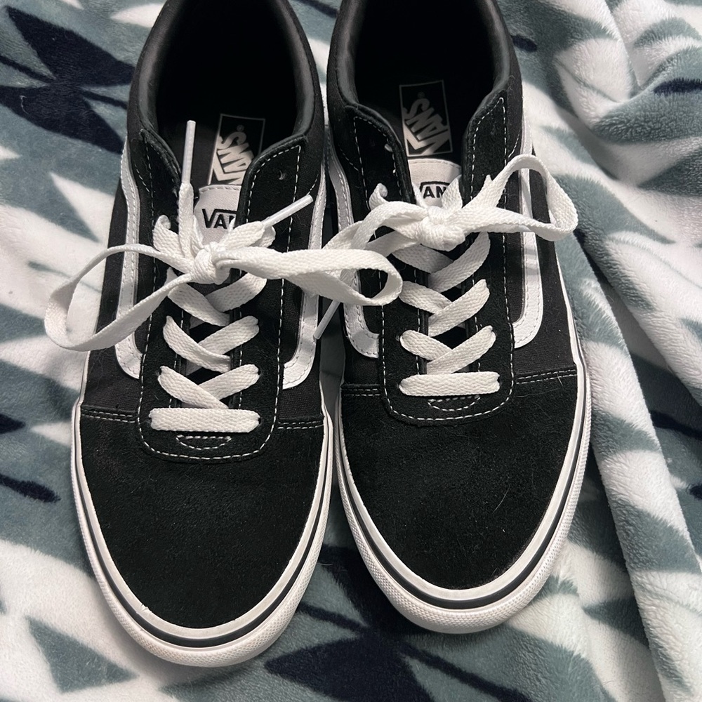 Vans Classic Black and White Low-Tops